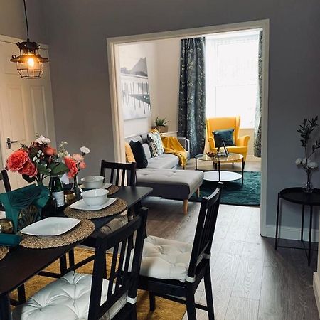 Stylish, Spacious & Luxurious Home - Parking Λίβερπουλ Εξωτερικό φωτογραφία