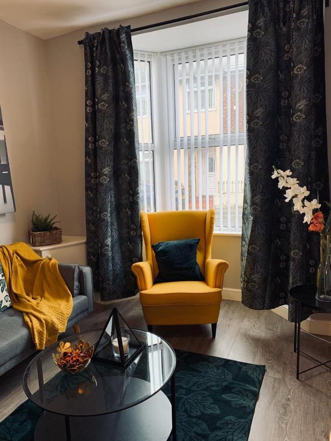 Stylish, Spacious & Luxurious Home - Parking Λίβερπουλ Εξωτερικό φωτογραφία